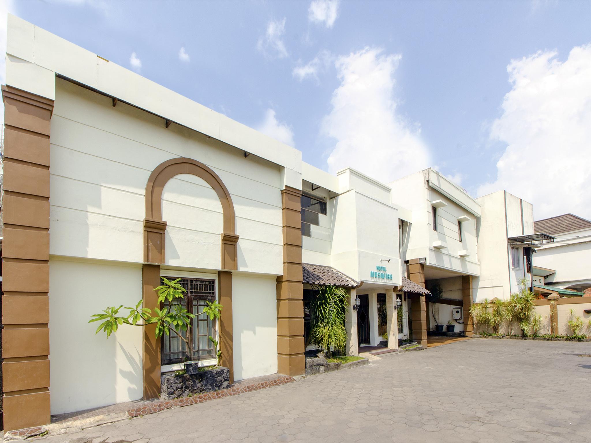 Oyo 1683 Hotel Musafira Syariah Yogyakarta Eksteriør billede