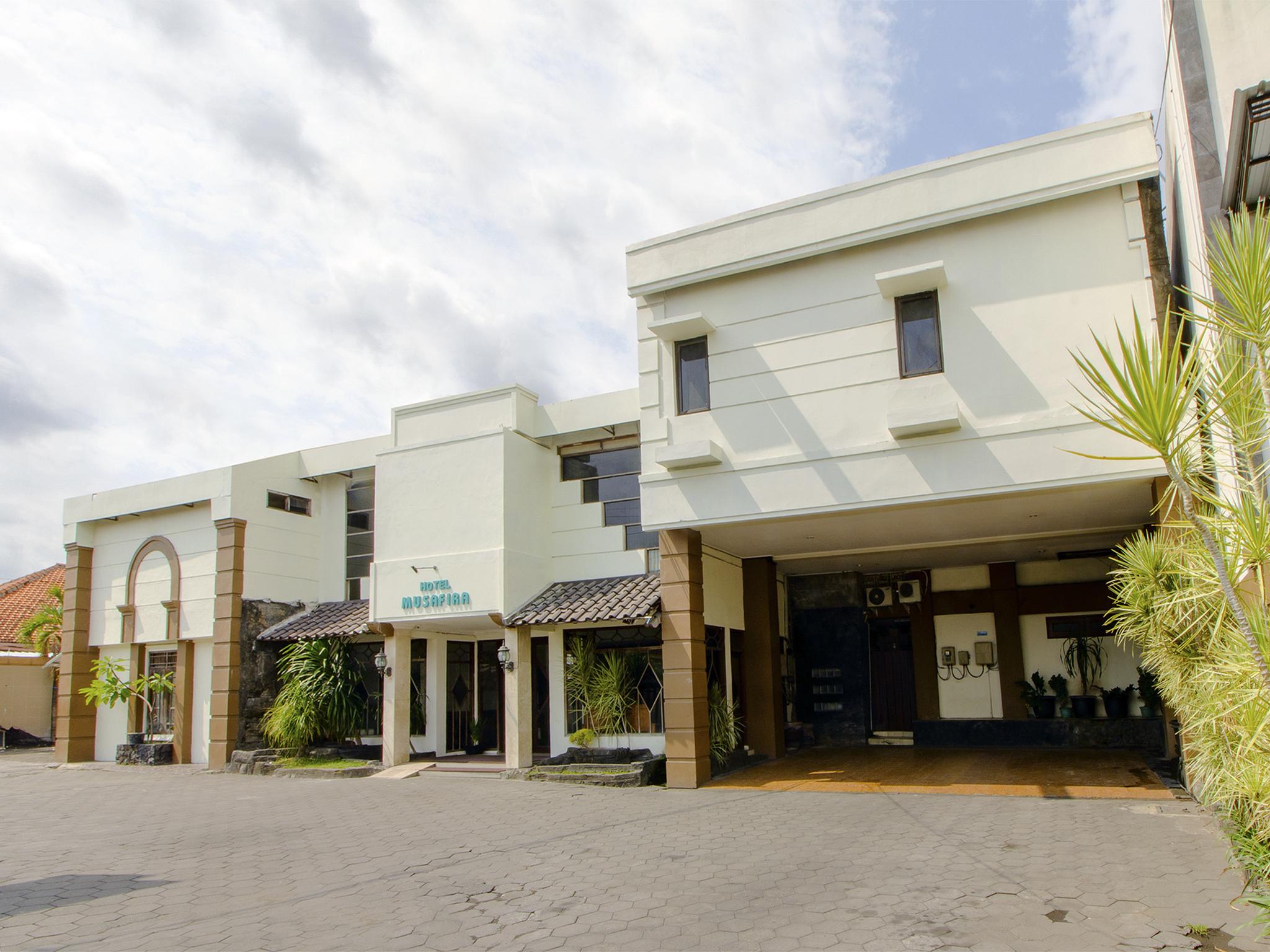 Oyo 1683 Hotel Musafira Syariah Yogyakarta Eksteriør billede