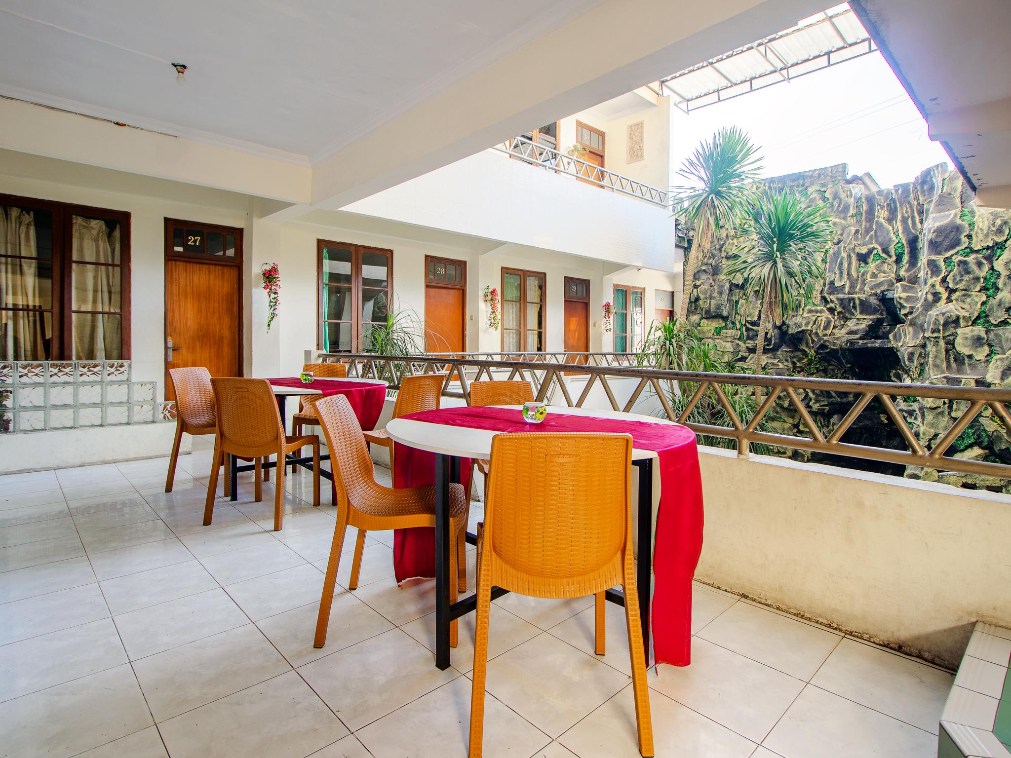 Oyo 1683 Hotel Musafira Syariah Yogyakarta Eksteriør billede