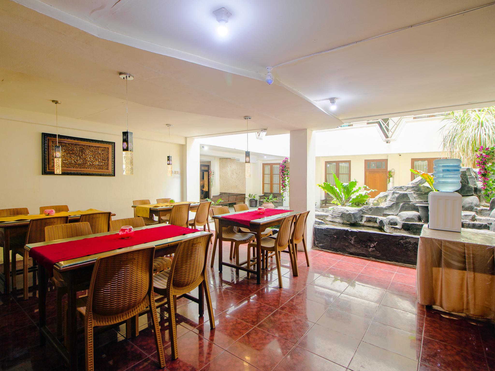 Oyo 1683 Hotel Musafira Syariah Yogyakarta Eksteriør billede