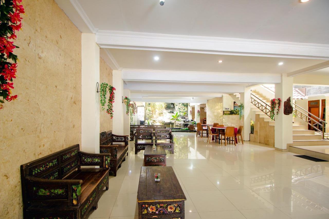 Oyo 1683 Hotel Musafira Syariah Yogyakarta Eksteriør billede